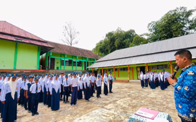 Kemendikdasmen Terbitkan Surat Edaran Pelaksanaan Upacara Bendera di Sekolah